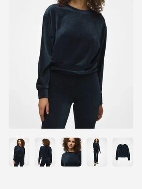 Relaxed Ribbed Crewneck Sweater in Deep Navy